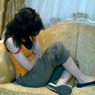لا يجيني على الخاص الا الكاش..وبس
