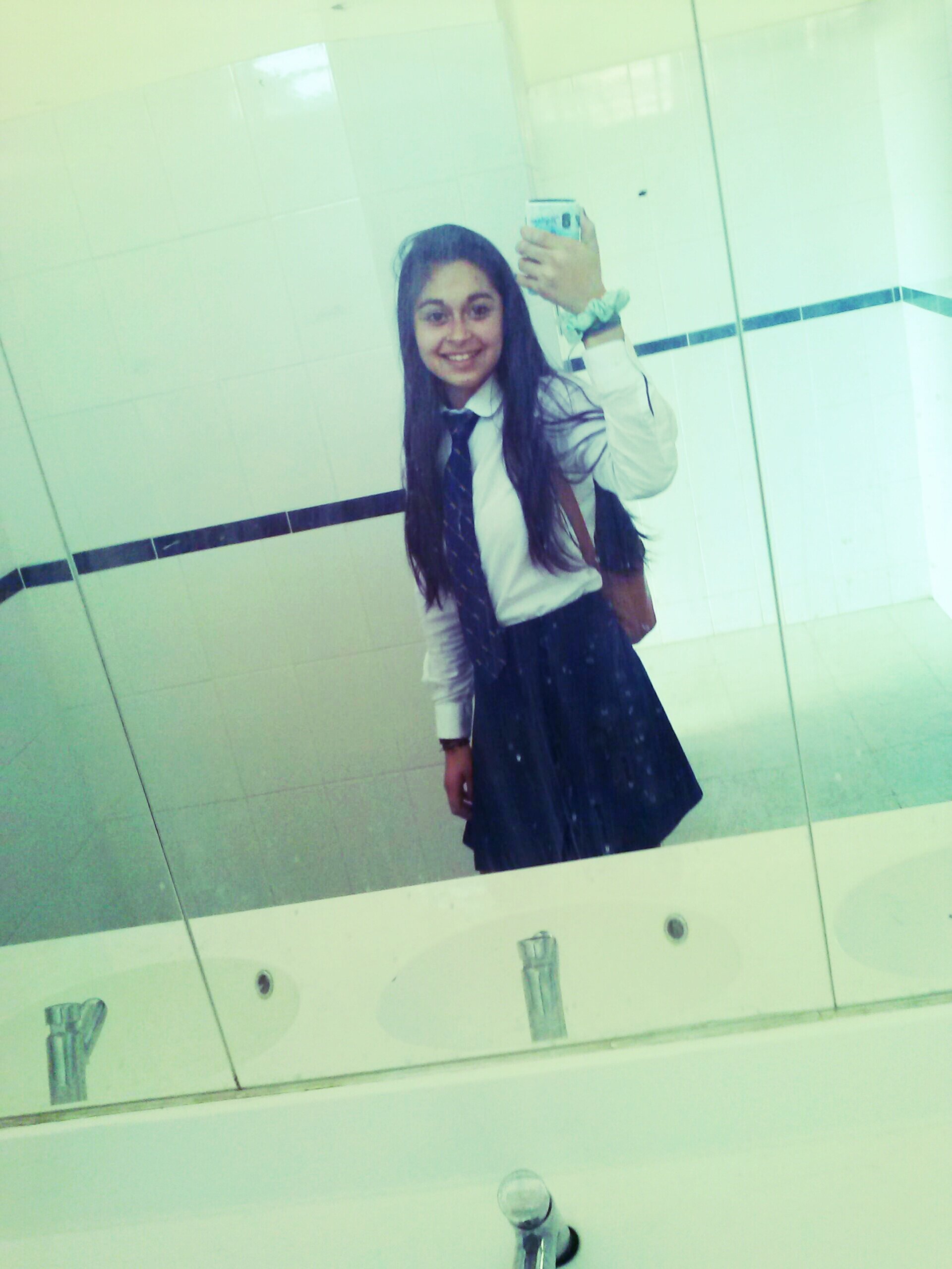 hello my name is noelia and am sympathetic bipolar I have a great mind and that my friends respect him so bye love you all siganme y lo devolvere