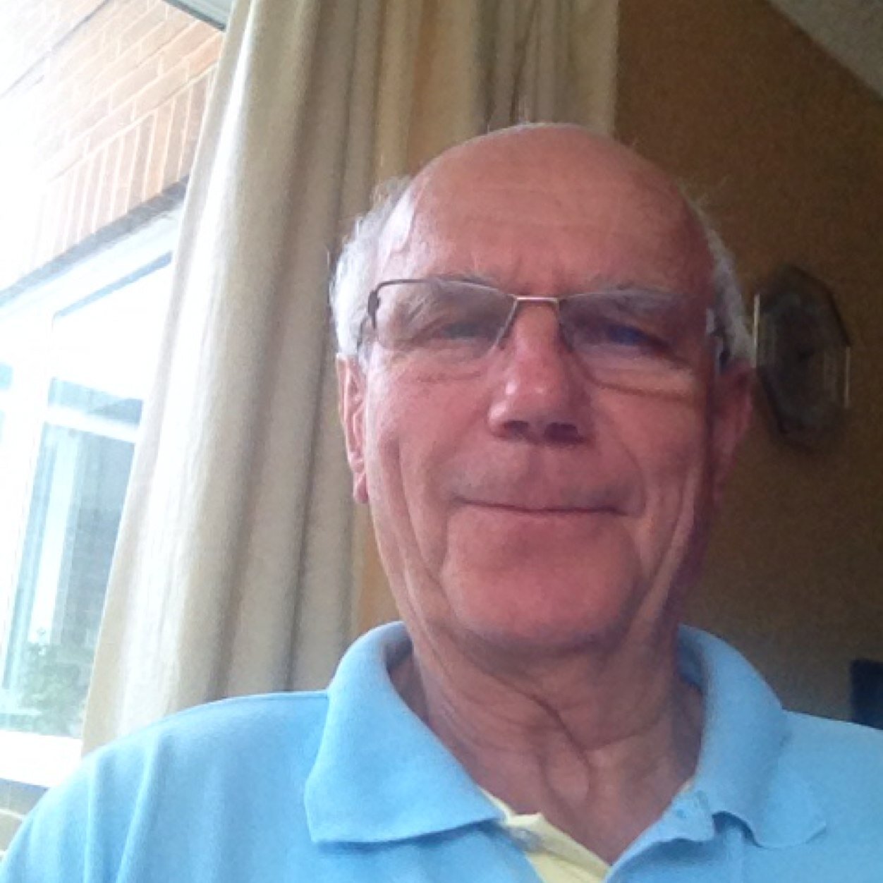 A golden oldie supports the Gunners .was a long serving White Ensign man.