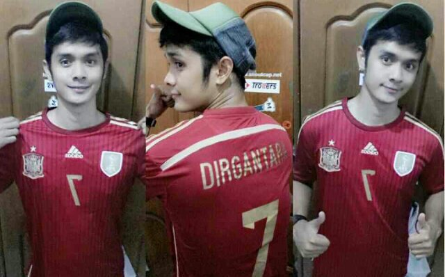 Official Twitter Page of @AgaDirgantara 's Fans ♥ support Aga @fs_mgmt (resmi 16 August 2012)