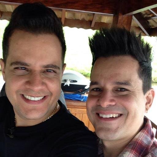 Fã Clube dedicado a Dupla JOÃO NETO E FREDERICO @jnefoficial
Adoro,Adoro,Adoro, tô rindo atoa eu pirei seu coração de amor...
100% JN&F