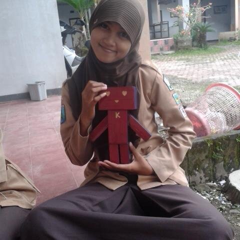 TantiiDanbo's profile picture. norma tanziela wibisanti I  tanti I 25 november 1996 I  mother father and brother :* I miss Danbo ;;)