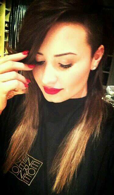 cher lloyd and demetria lovato are my queen