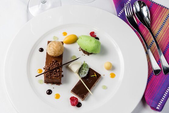 @LuxuryChannel's dedicated Gourmet Twitter feed!