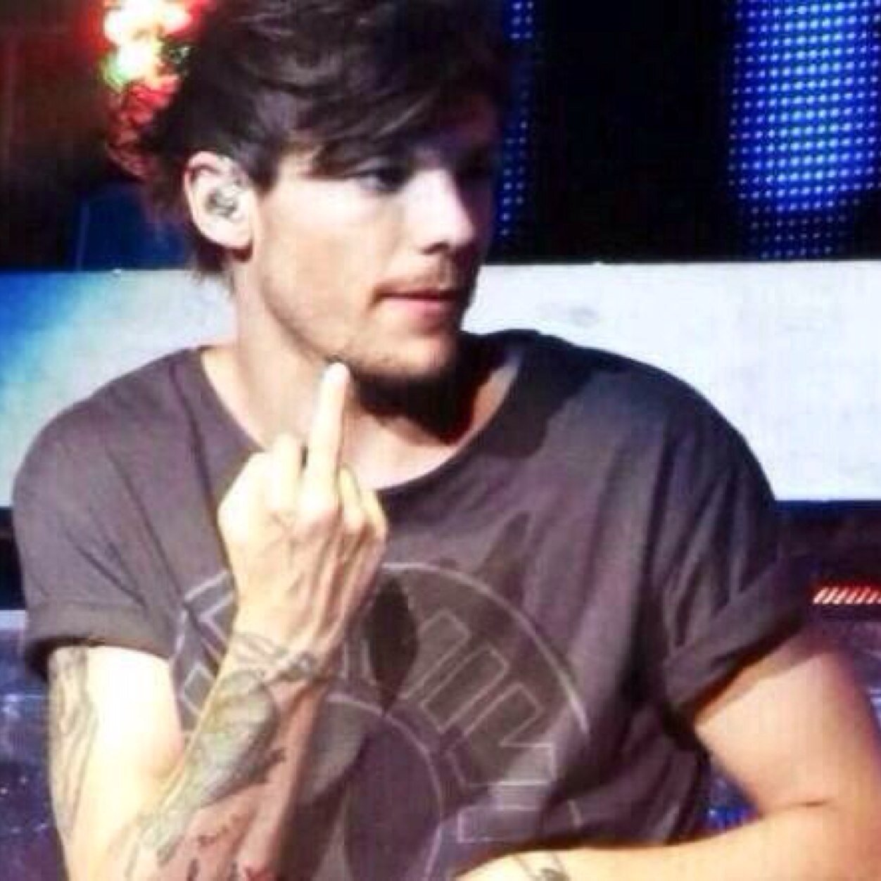 Hello there beautiful! This is a follow from @nutcasepayne so can you be awesome and go follow @nutcasepayne ? xxxx