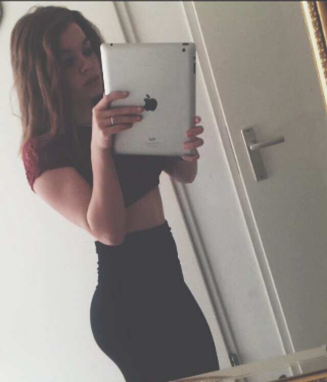 nickjeeh's profile picture. Insta ; nickymarysse Keep smiling no matter what