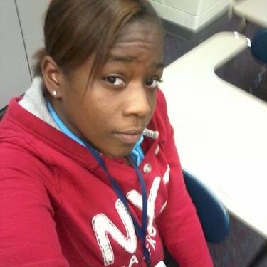 Just living.. #NoWorries #CollegeBound #FollowMeOnInsta @Cierra_d_j ((: #LoveMe, #Byee