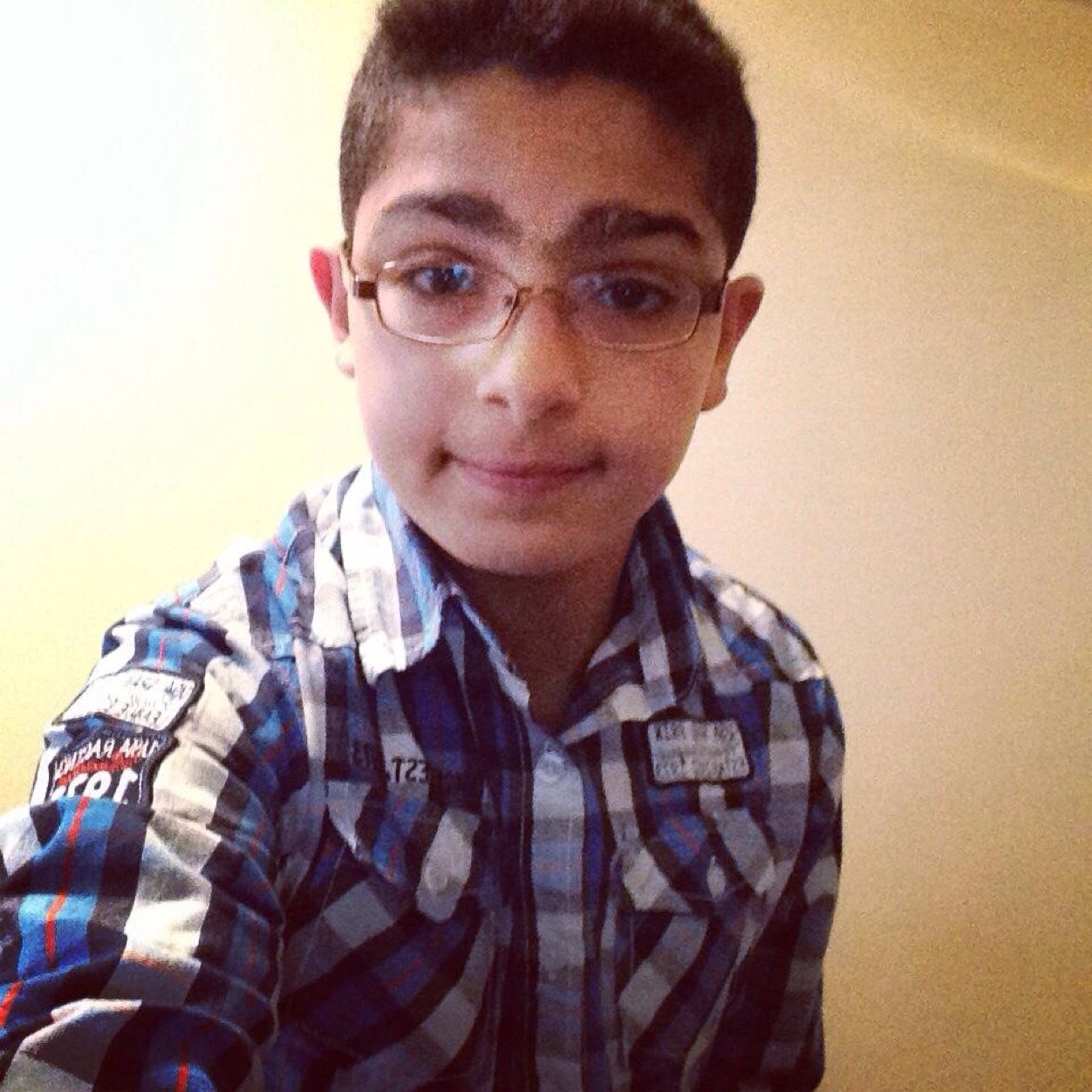 FOLLOW ME AND I FOLLOW BACK :))) | Real ~ account |
FOLLOW ME ON Vine : Saliim™