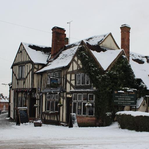 A quaint 15th century oak beamed inn with many original features, beautiful courtyard garden and spacious car park