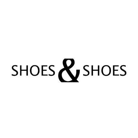 Desde 1978 Shoes & Shoes ha estado a la vanguardia de la moda en la industria del calzado femenino.