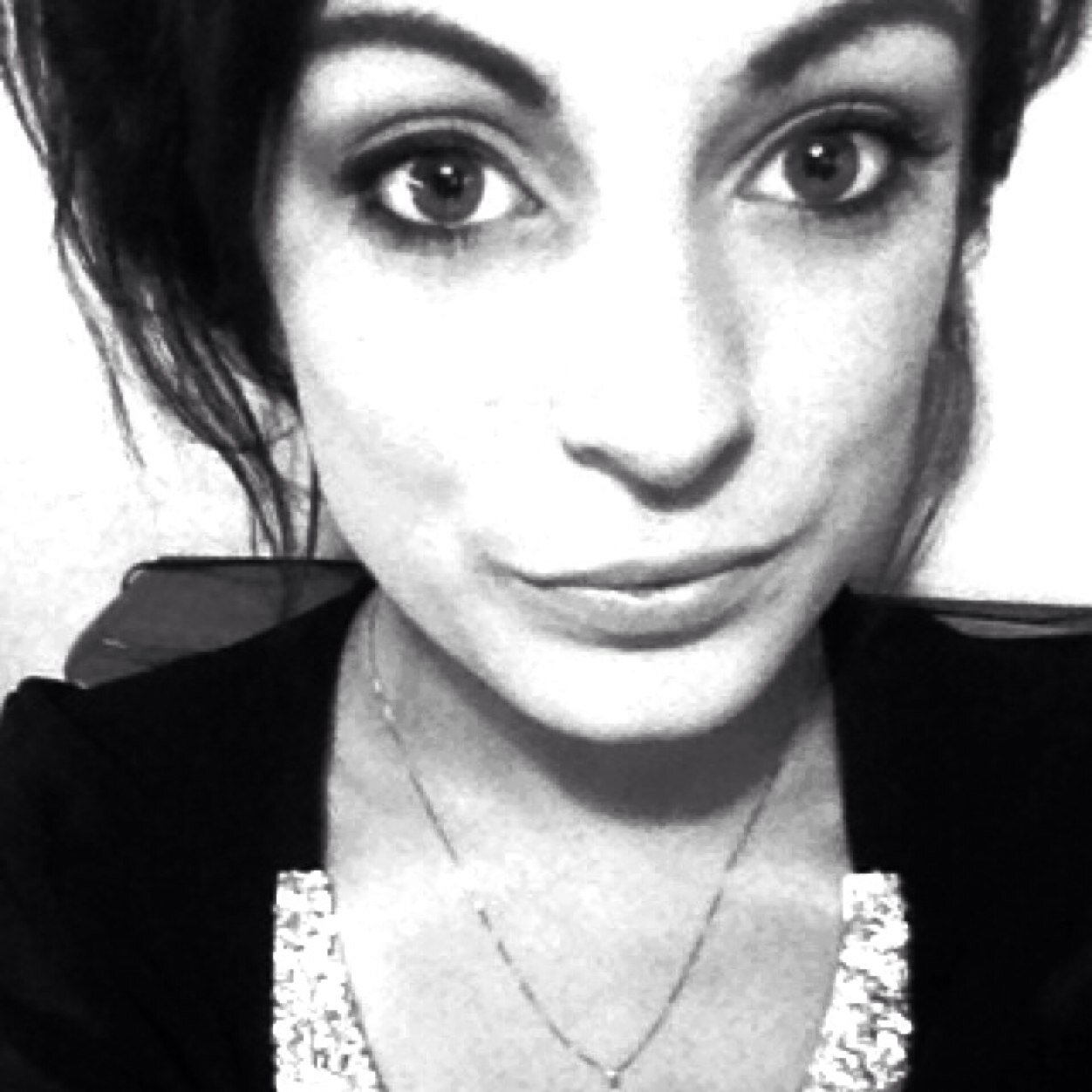 EveRssl's profile picture. J'ai appris que le courage n'est pas l'absence de peur mais la capacité de la vaincre.