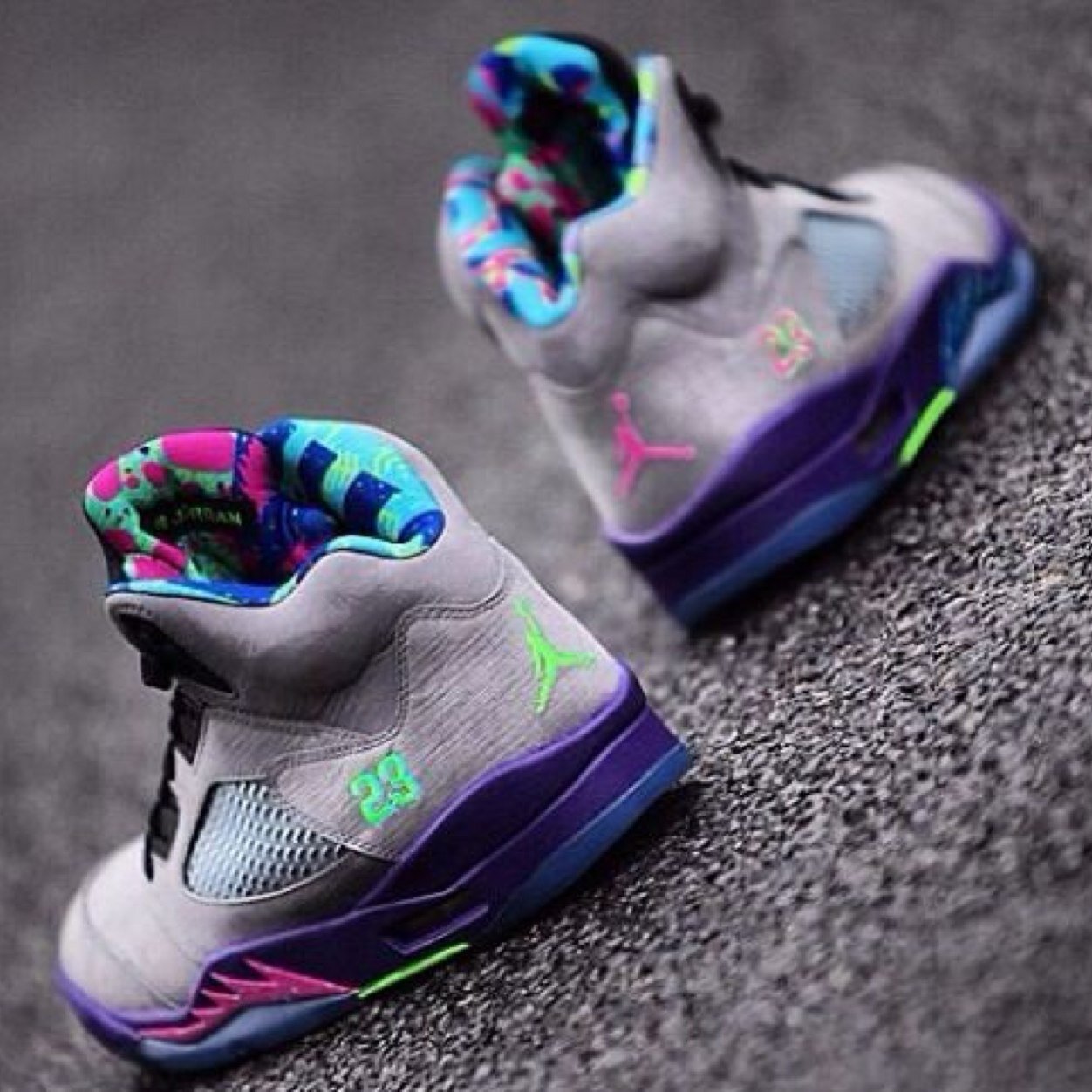 Realist Kicks gives you the sickest shoes out there. follow us and we'll follow back