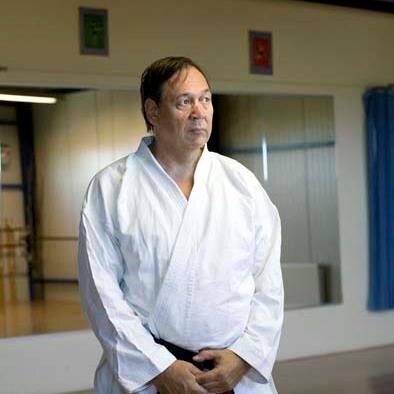 Teacher in Martial Arts and headinstructor of BSC Kokoro. Style is Oranda Bu Jutsu/Allround Budo.
I stand with Israël/Jewish people. And I am a Christian!
