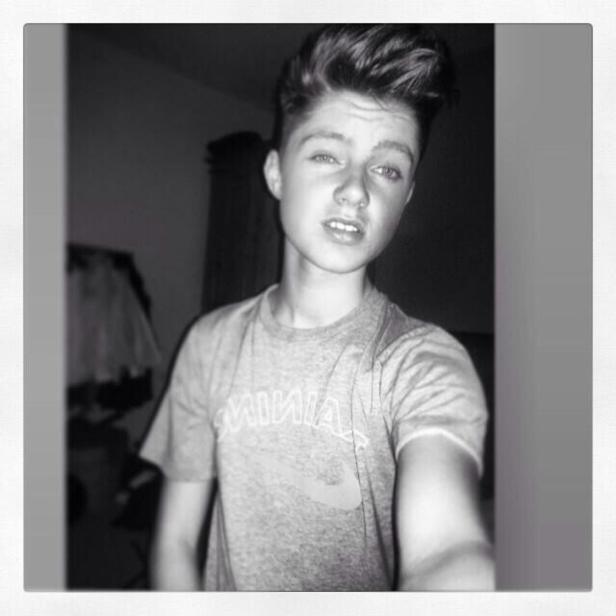 Well done on the follow from Harvey Cantwell! Please follow my personal acc @_5secondsofell_