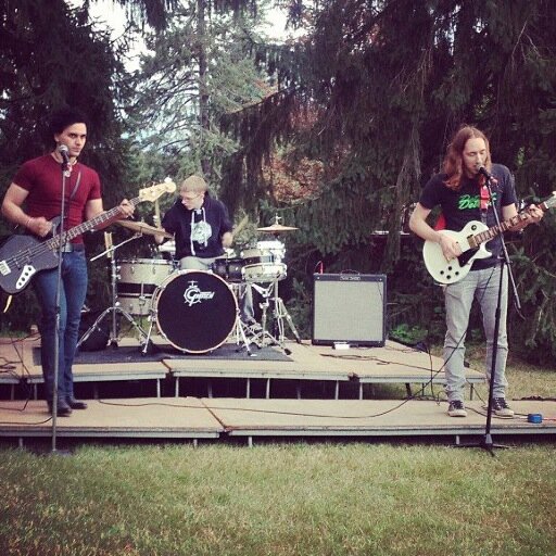 AmateurAnthro's profile picture. Amateur Anthropologist. Paco, Alex and Darren. Detroit Garage Punk. http://t.co/eCuH0pBsAj