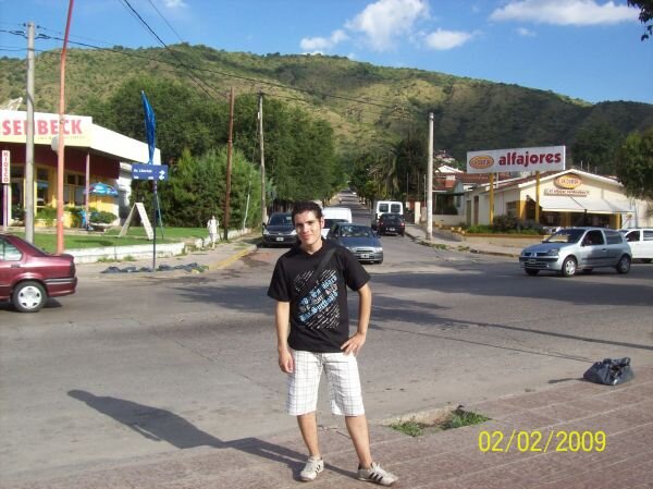 DiegoAPonce1's profile picture. Lo esencial es invisible a los ojos...