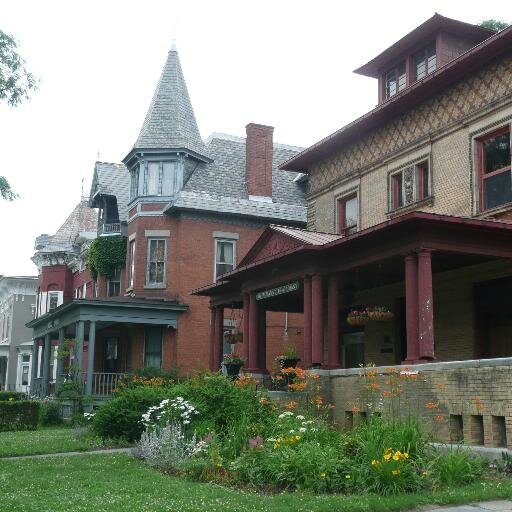 AlbanyEvents_'s profile picture. We tweet about cool events in Albany!