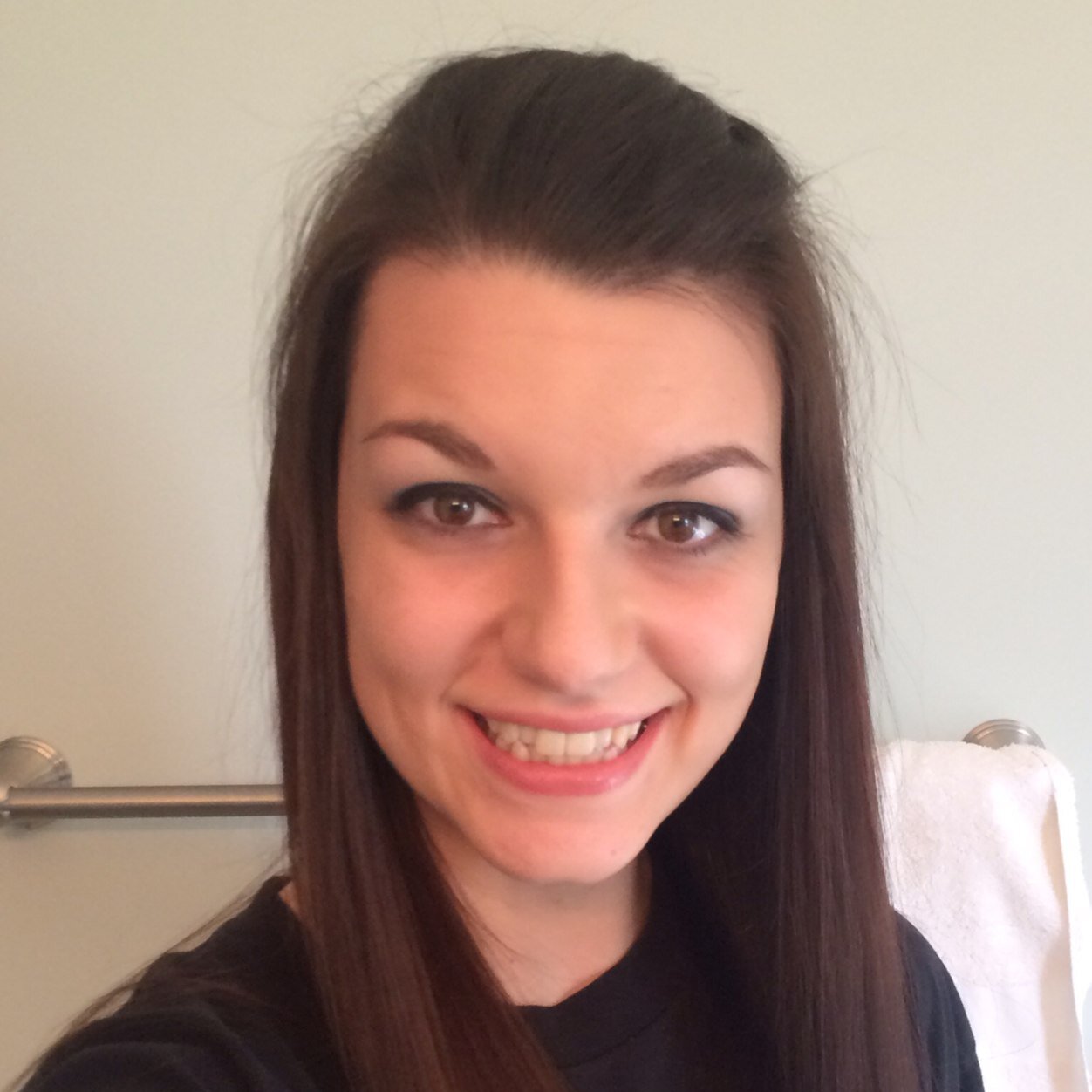 AleciaCouch's profile picture. Alecia. 22. Mommy. Photographer.