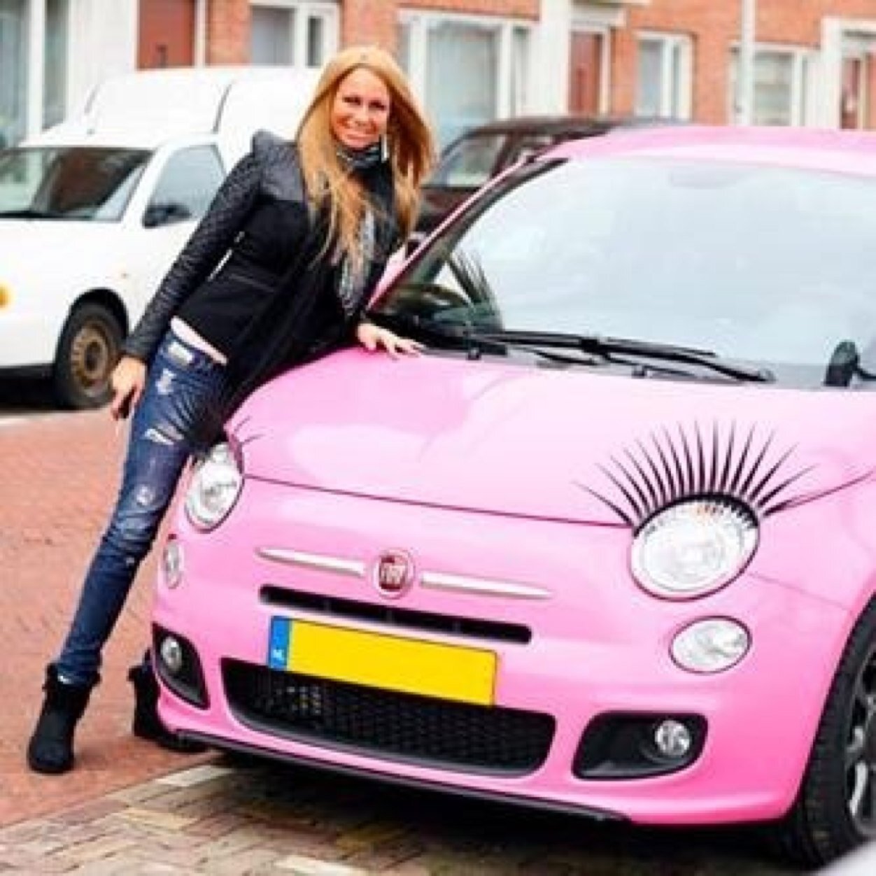 SamanthMichael's profile picture. Officele twittersite van #Michael en #Samantha, #Barbie bekend van Oh oh #Cherso, Barbies bruiloft, #HuisjeboompjeBarbie #Rustindetent