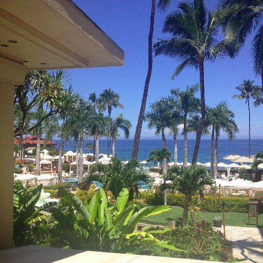 alysugsippial's profile picture. Mommy.Wifey.Foodie.Indie Film Junkie.Globetrotter