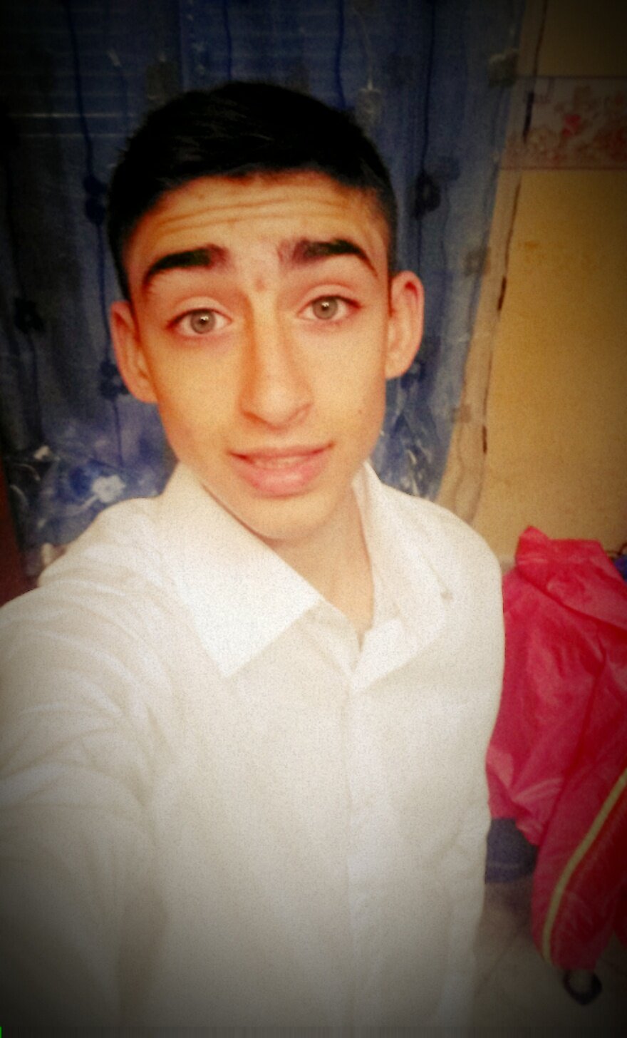 Hi! My name is Raffaele. I from Italy and I live in Naples. I love rap music. My life is Karate!