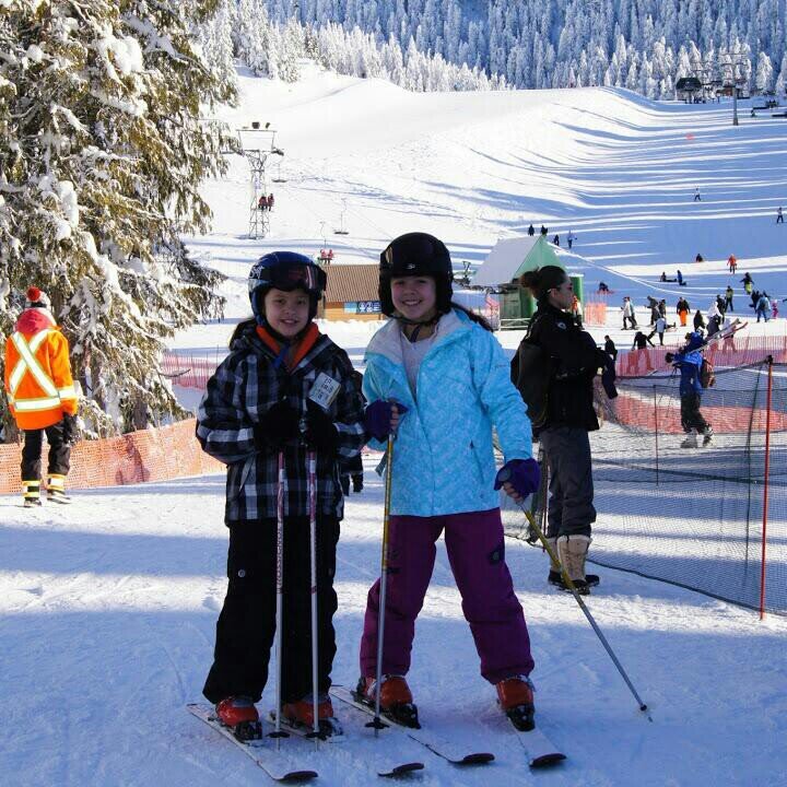 rchan127's profile picture. 