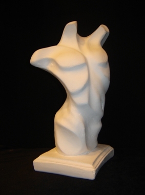 Peças decorativas, estatuetas, vasos. Produção própria.