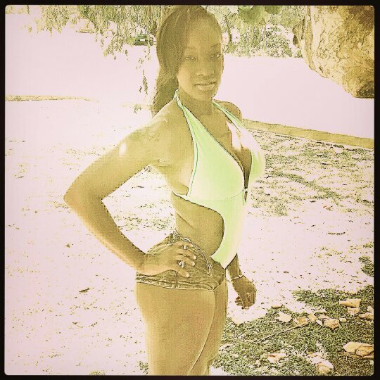 ANGELAMBITION24's profile picture. @ANGELAMBITION: Love Me Dred .......... Bahamian girl loving the fast life WORK HARD PLAY LATER......