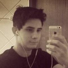 Pactw e lindo,sexy,gostoso,etc quem e fã dele me sege