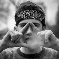 x (@beyondfalse) 's Twitter Profile
