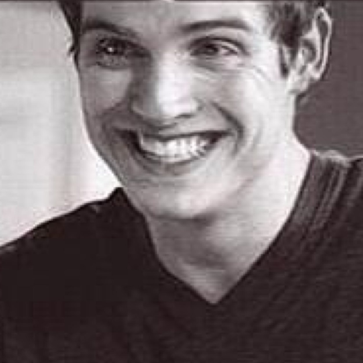 ValiantScarf's profile picture. It was me. And l do, I do remember it. [[ RP || Single || Allisaac || Literate ]]