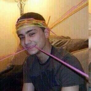 hallo wij zijn zayns rietjes en wij waren eerder in zayns mond als perrie dag he