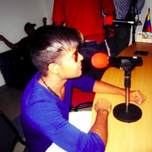 landoVnzl's profile picture. Cantante,compositor: jackson y lando