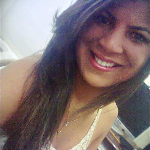 ★:　Viver um diα de cαdα vez
Sentir sαudαde e não ter medo de chorαr [...]