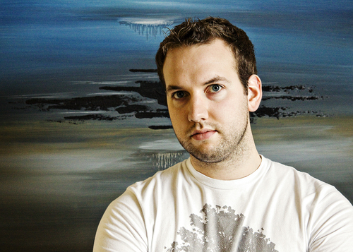 lookedinto's profile picture. 