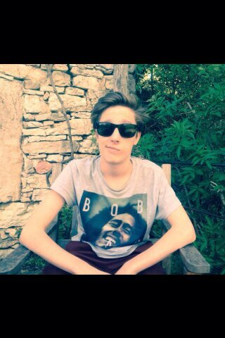 MaceoVallet's profile picture. Bordelais fan de L'UBB et de bonnes musiques