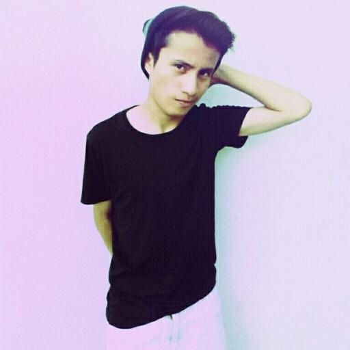 estevantuqueres's profile picture. Model - https://t.co/7m5xsju8Th