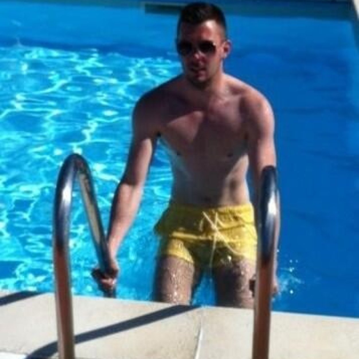 Barlow021's profile picture. 