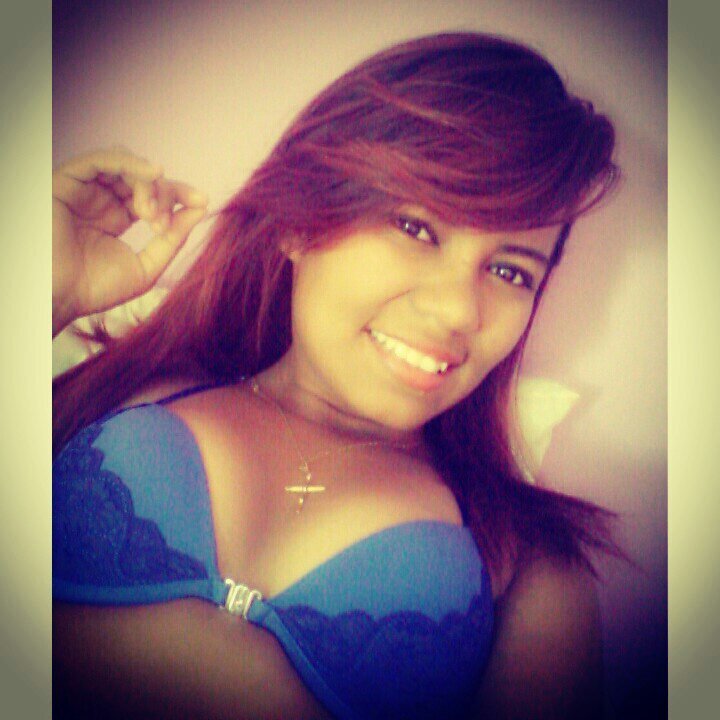 Não é mulher que se vende pelo brilho das correntes    ツ