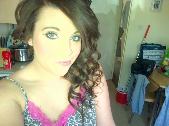 lauren_camfield's profile picture. I'm 23 with 2 beautiful babies and absolutely love my life right now :) ♥♡♥