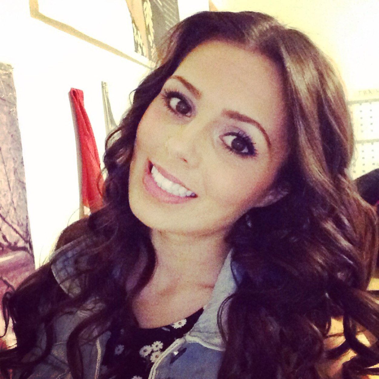 MaryHubbardRMT's profile picture. 