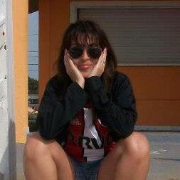 patri108's profile picture. Maestra de corazón en la EP 8 de Tablada. Hincha fanática de RIVER PLATE. Messista 100%. Enamorada de alguien que no está enamorado de mí (todo no se puede​)