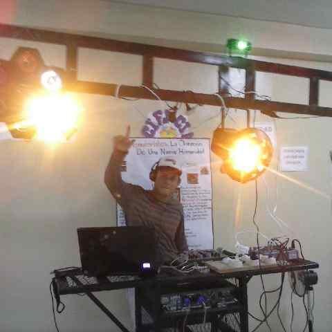 hey everybody welcome to my profile. DJ/Producer, buena gente, salvadorian DJ or well DJ apprentice thanks for follow me.! VIVA LA VIDA.!