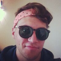 tom devereux (@tommot123tom) 's Twitter Profile