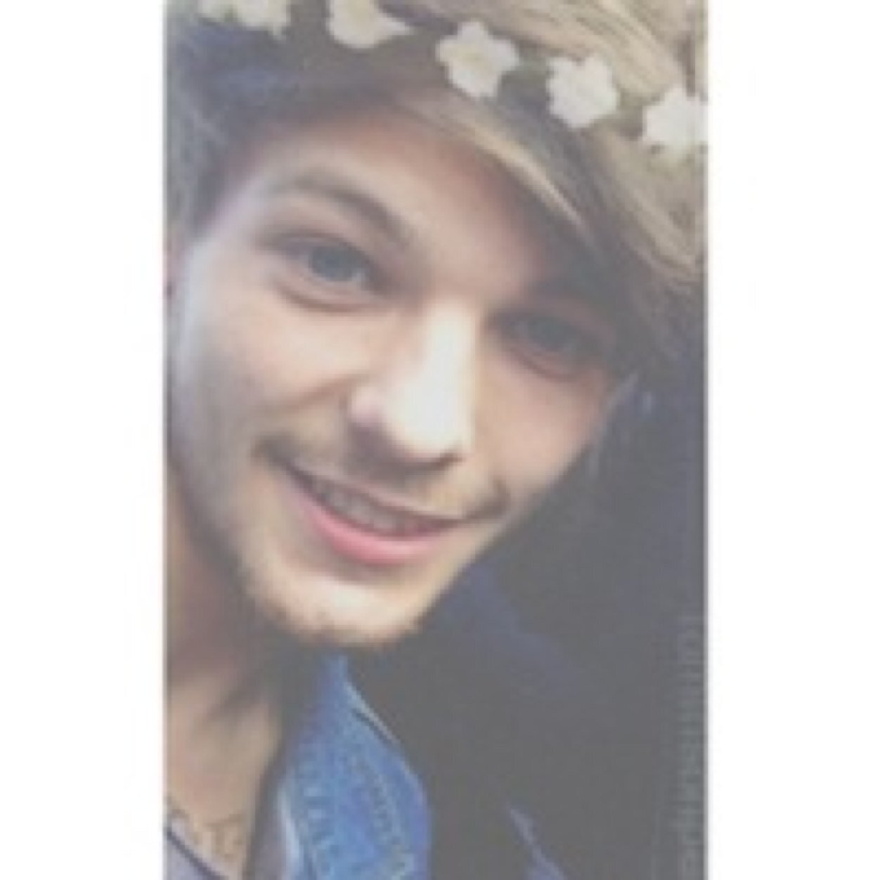 please follow @niallinati i follow back