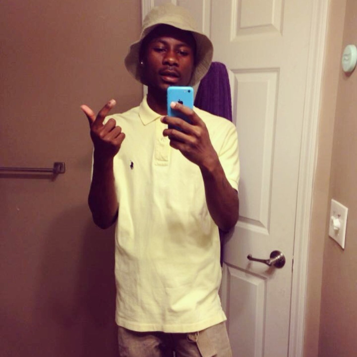 PASSTHAT_BXTCH's profile picture. Follow Me On Ig @Katrina_Cofema ,