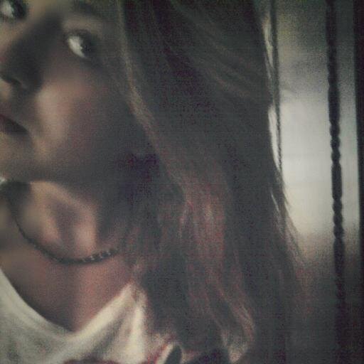 All i need for 2014 is @justinbieber.Some people want to be pretty, rich, famous or popular...Me?! I just want to be Justin's girlfriend.:D Follow me,i follow u