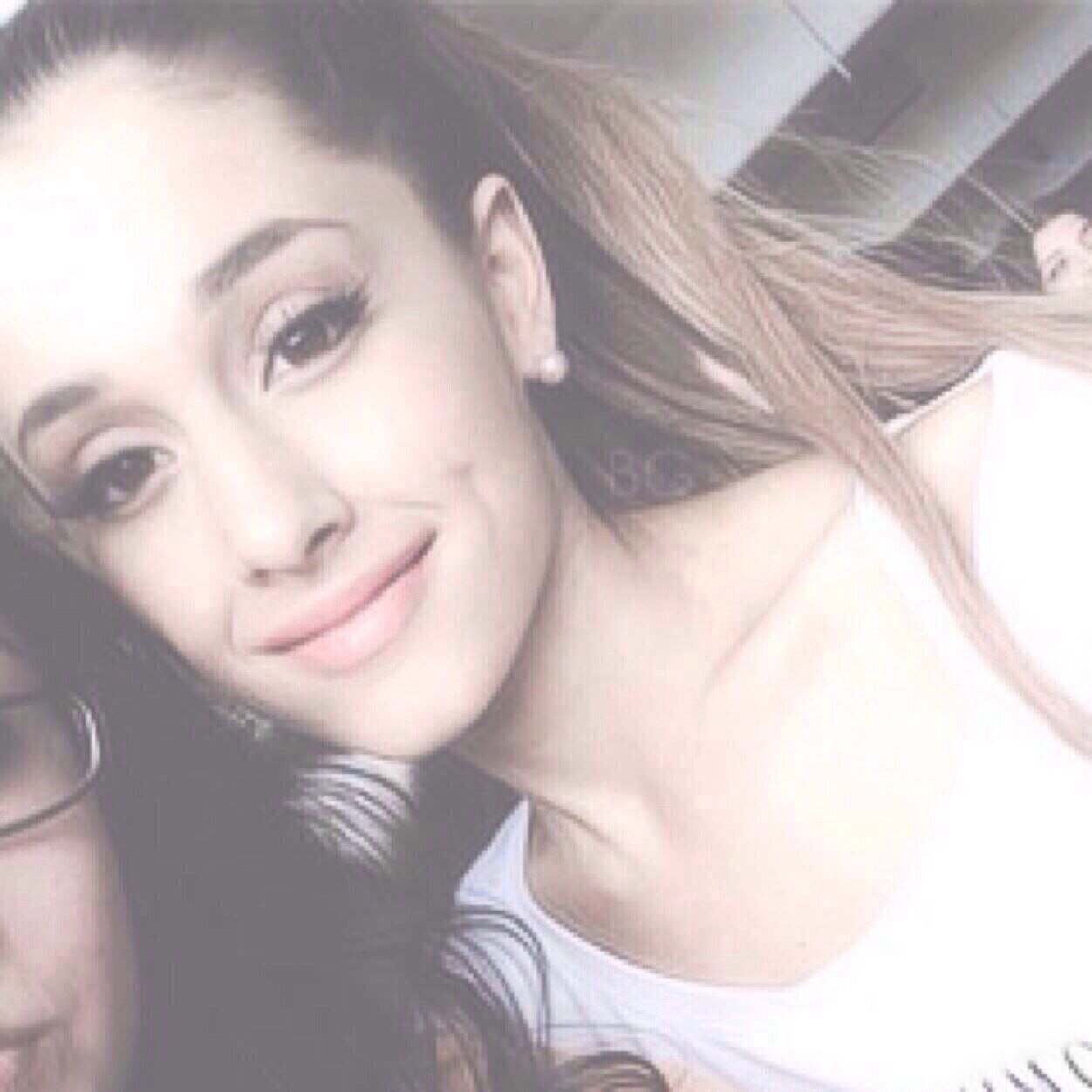 follow @ourclassygrande ❁