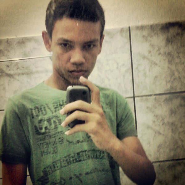 Amizade todos nos tem, mais só não sabemos se todas são verdadeiras...