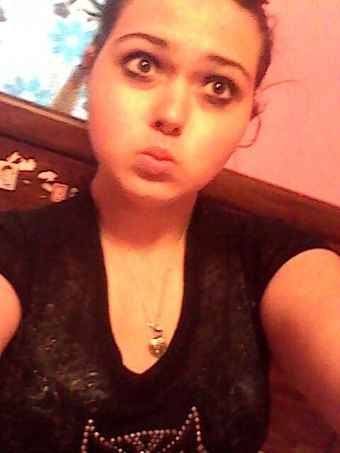 1D is everything to me i have five reasons to smile everyday ,i love 1D with all of my heart they are the best boyband ever :)3